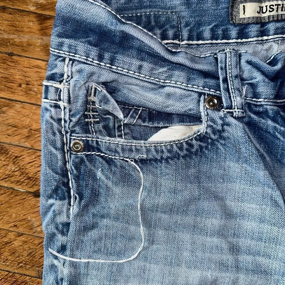 BKE Justin Straight distressed 30L cowboy normcore jeans